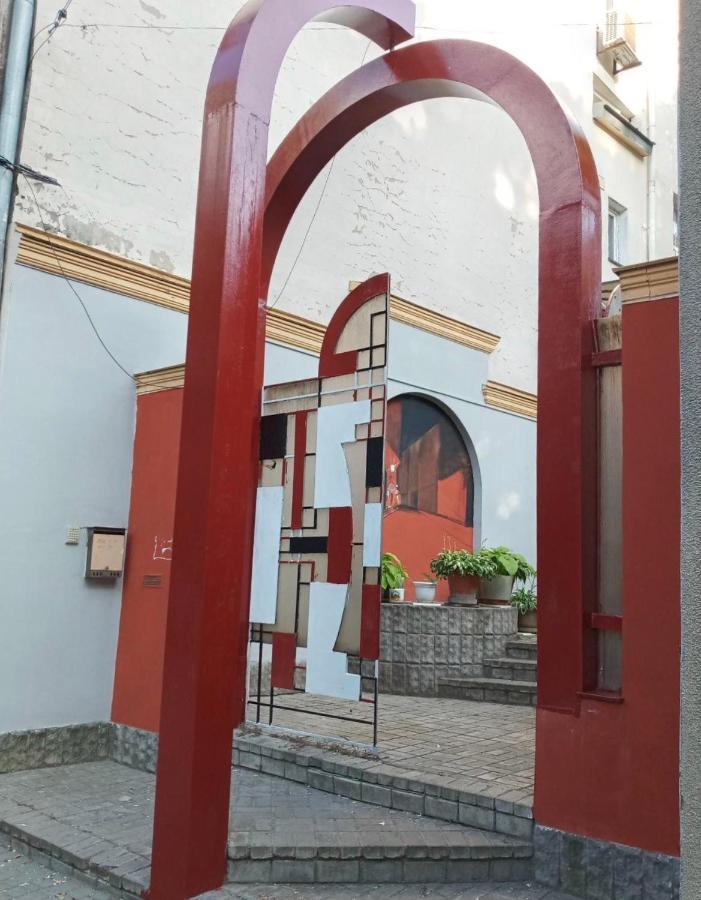 A Pousada Uneed Sport Odessa Exterior foto